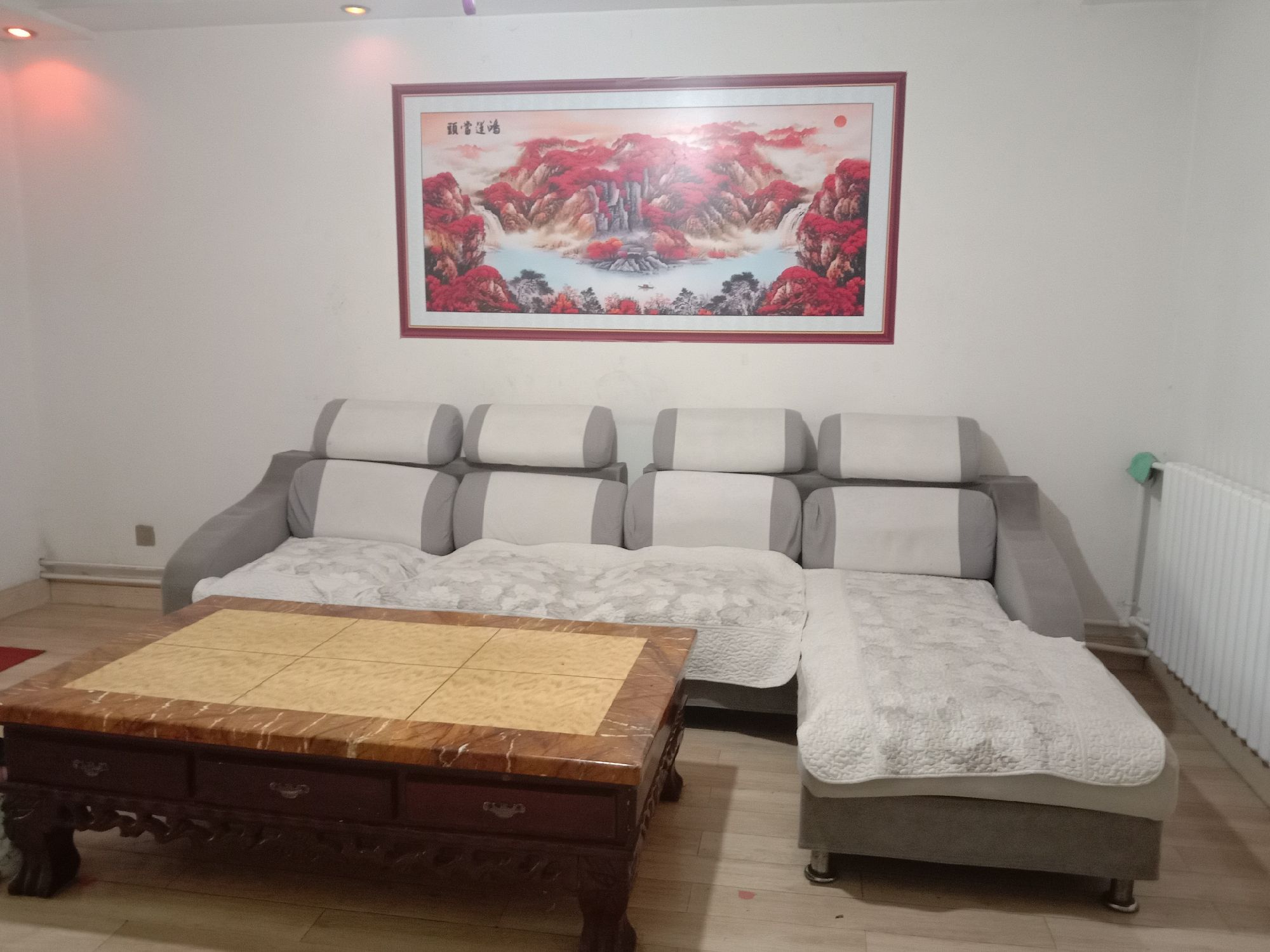 三三公寓，精装修，家具家电齐全，拎包入住 租房