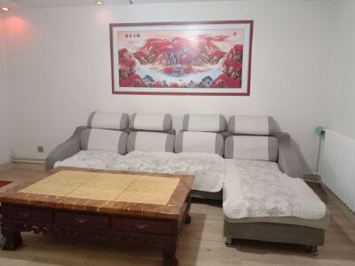 三三公寓，精装修，家具家电齐全，拎包入住