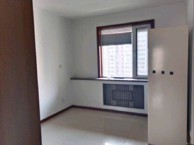 安泰首府，大产权，精装修，家具家电齐全，拎包入住，周边配套齐全