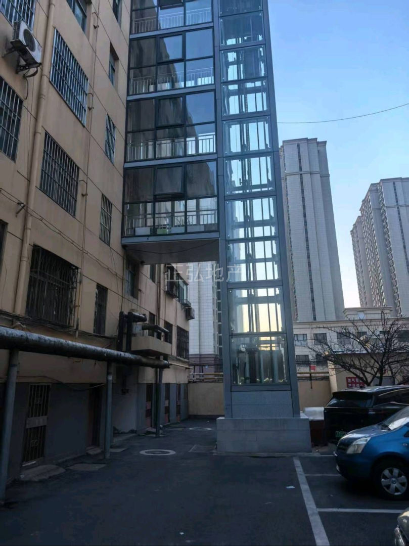 茂业南 单位房 多层安装了电梯 中楼层 62万 双证双气带储 二手房