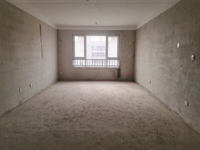 汇源首座，4室2厅2卫，143㎡，毛坯，售价71万