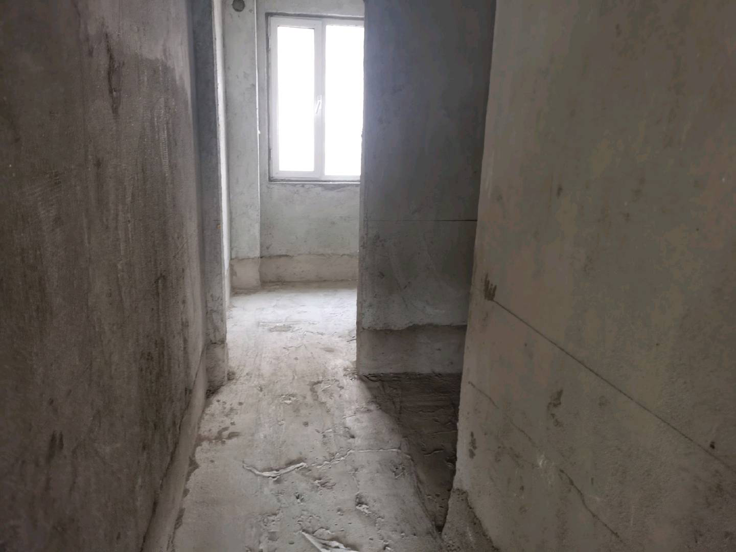 兴宇华府 吴伯萧学区-莱城城区-凤城东大街166号，11层电梯洋房，大产权，首付低，新房未住，一站式教育，学习氛围浓，核心地段，年轻人首选，大社区，出行方便，学区房，居住投资两不误，价格优惠 二手房