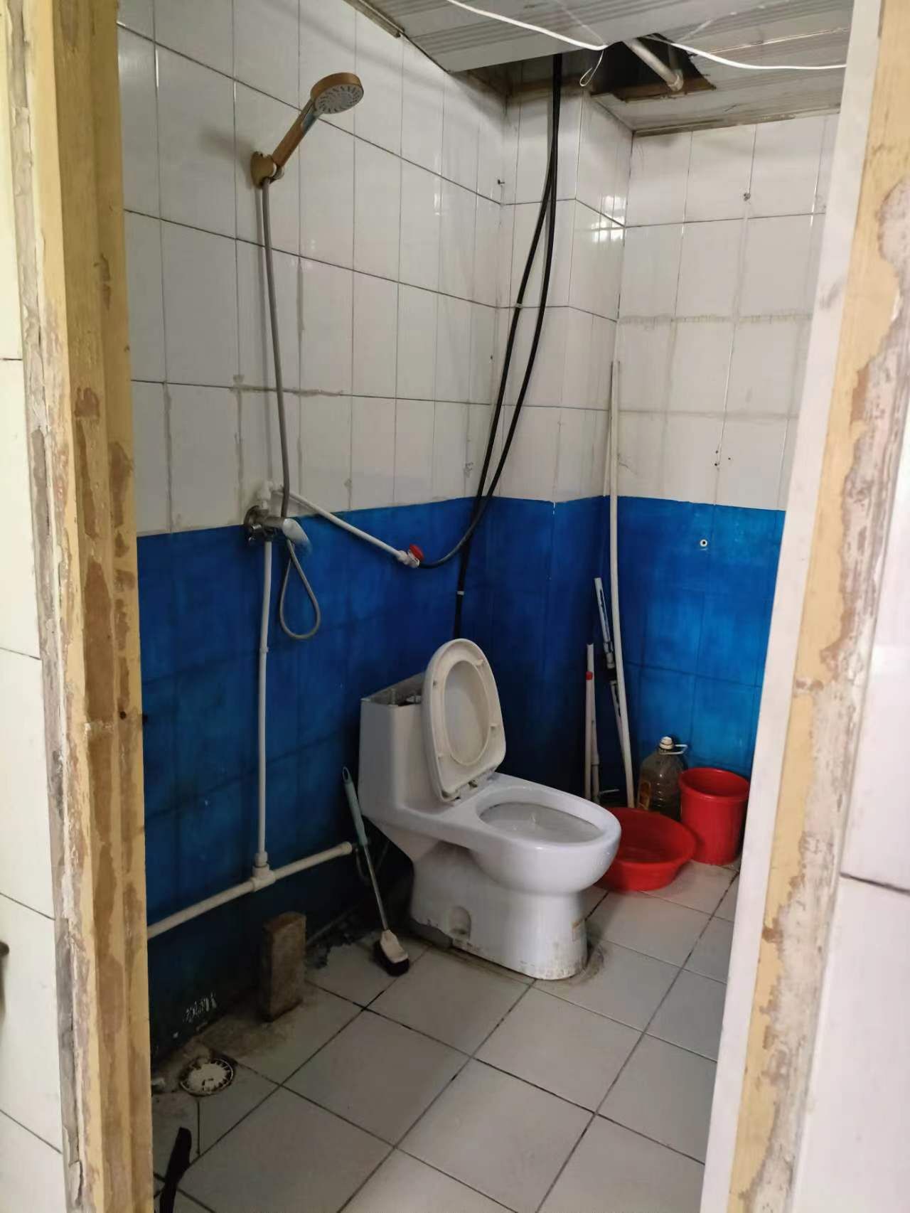 裕丰 小区 两室 三楼 急售  二手房