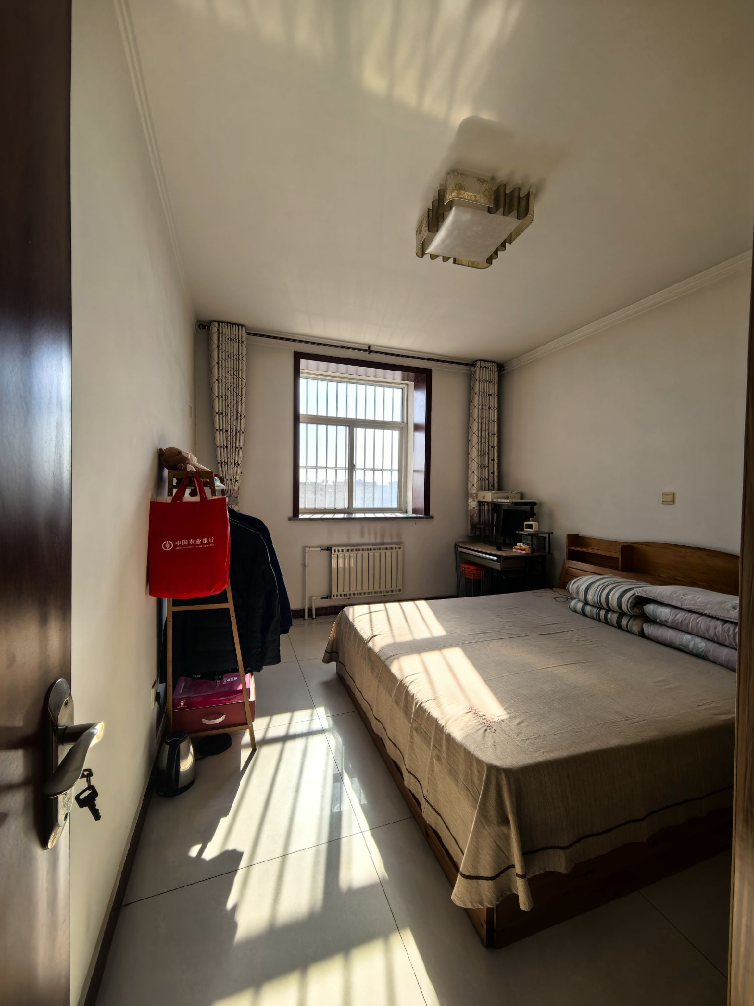 孙故事小区，2室2厅，97㎡，精装带储藏室 二手房