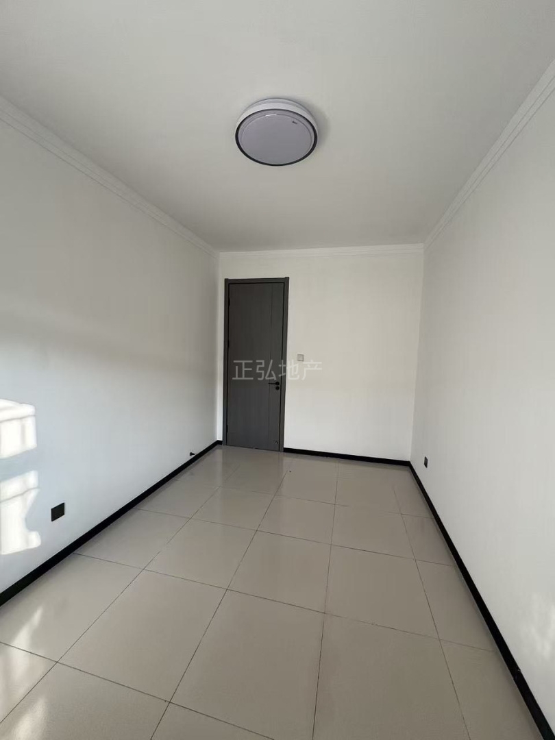 东方明珠花园，3室2厅2卫1阳，中心位置，步行汶源学校 ，商场生活便利 二手房
