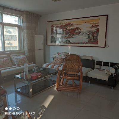 前宋小区110平3楼，家具家电齐全，月租850