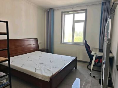 新一中六区6楼精装未住四室证2年47万元P