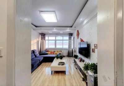 鑫税小区，3室2厅，精装，家具家电齐全，拎包入住