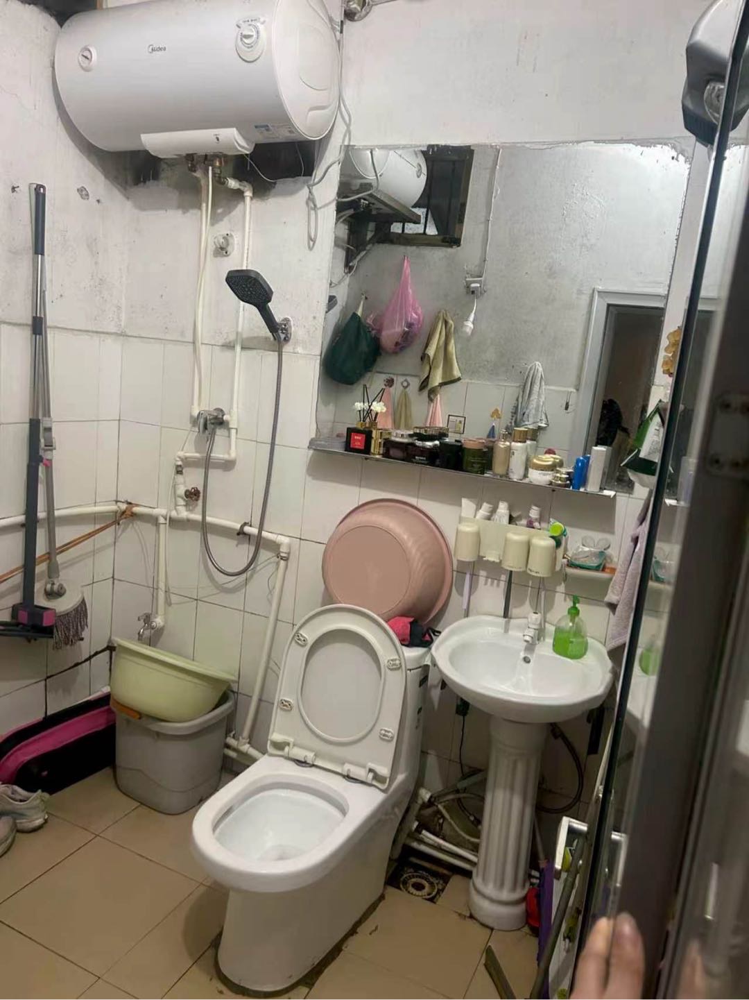 教育局宿舍| 证满五年 陈毅学区|周边配套齐全，2楼85㎡ 68万带储藏室！ 二手房