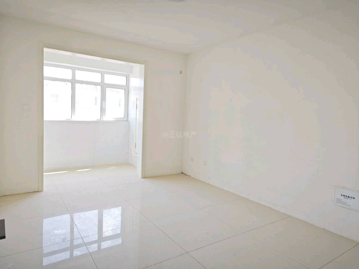码头新苑 精装修 两室 电梯房 二手房