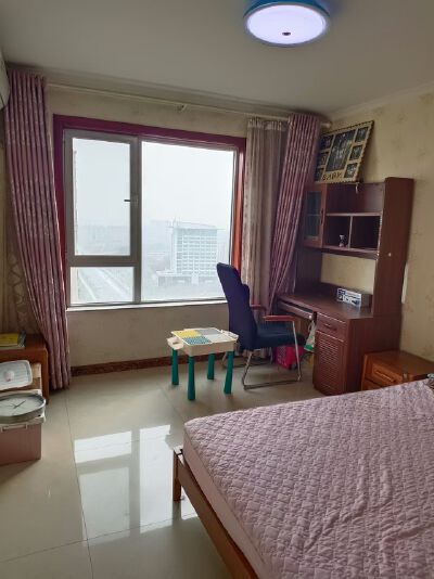 汇源首座 吴伯萧学区-莱城城区-凤凰路2号，精装修，干净整洁，带全套家具家电