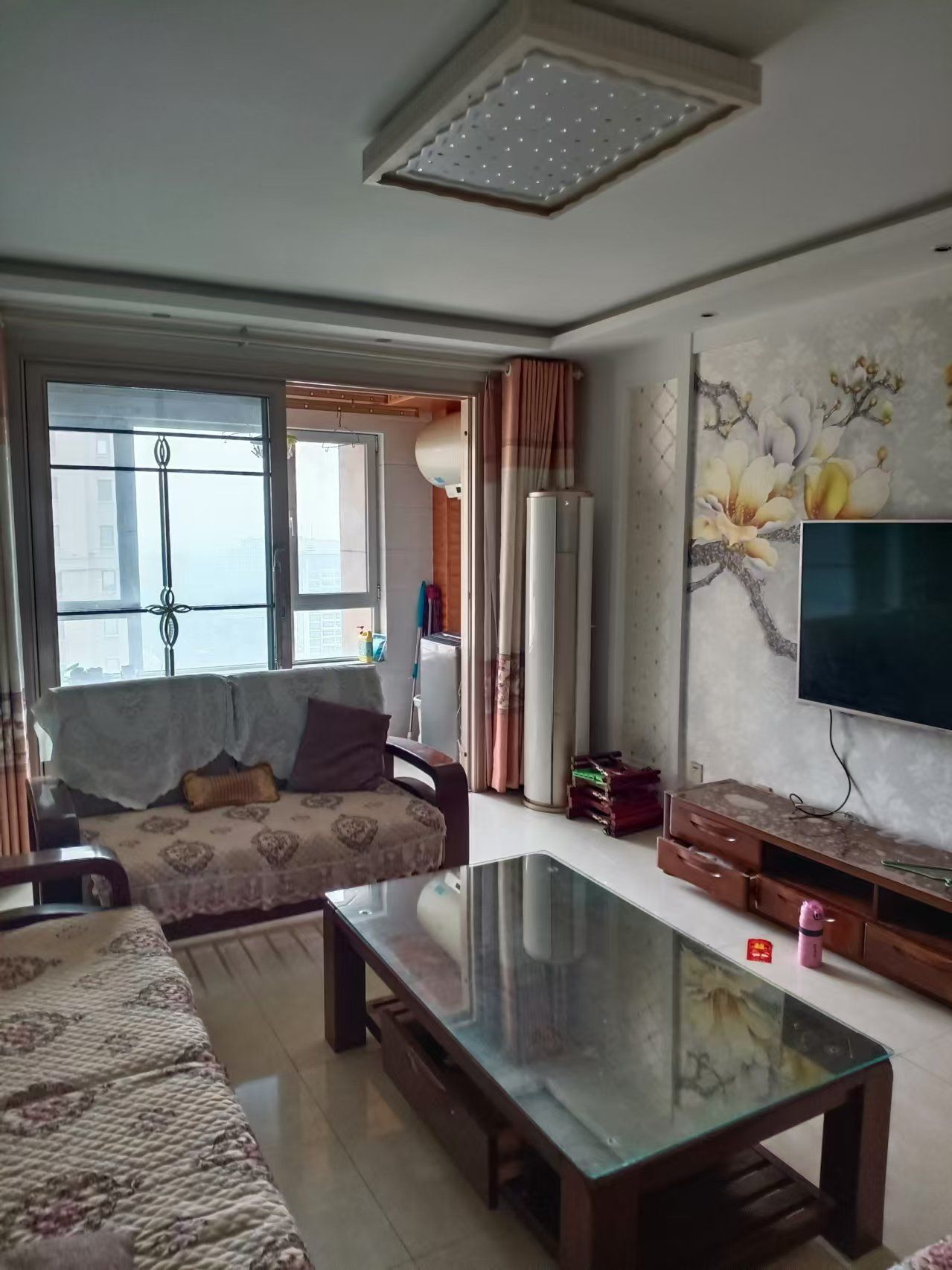汇源首座 吴伯萧学区-莱城城区-凤凰路2号，精装修，干净整洁，带全套家具家电 租房