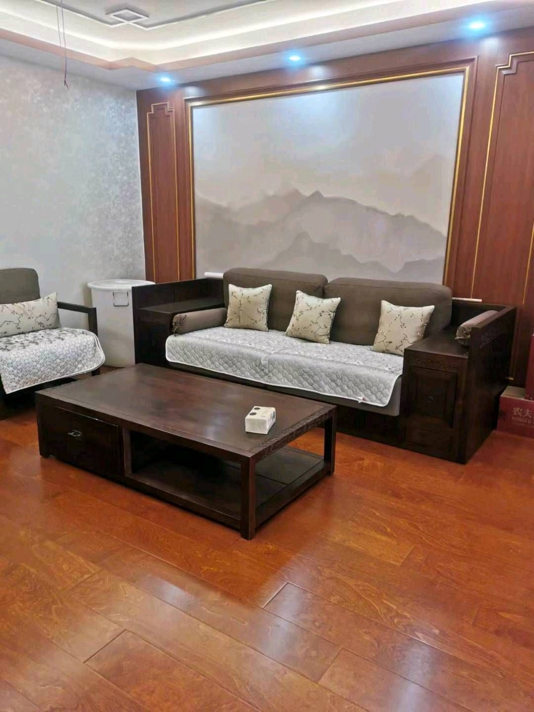 裕丰花园，2室2厅，精装，家具家电齐全，拎包入住 租房