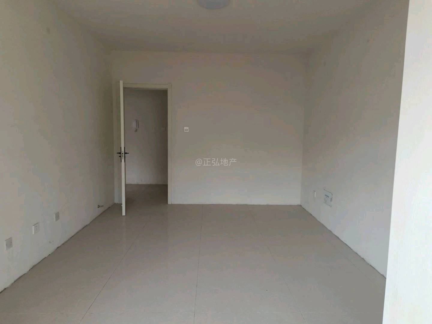 码头新苑 精装修 两室 电梯房 二手房