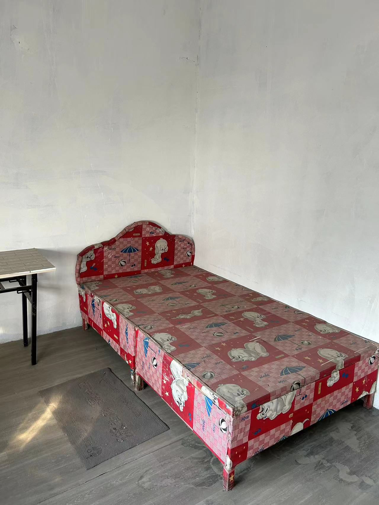汶水花园北园，2室1厅1卫，80㎡，简装，租金400元/月 租房