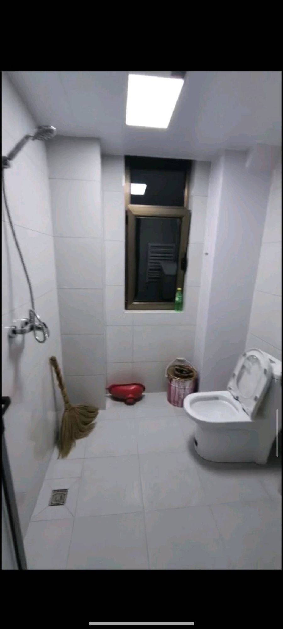 望族公馆 家具家电齐全 床，沙发，茶几 租房