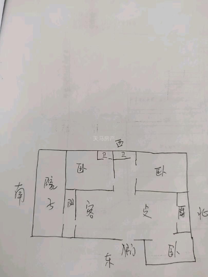 天晟上府玺园 双证双气 三居室 1楼带院 售价102万 二手房