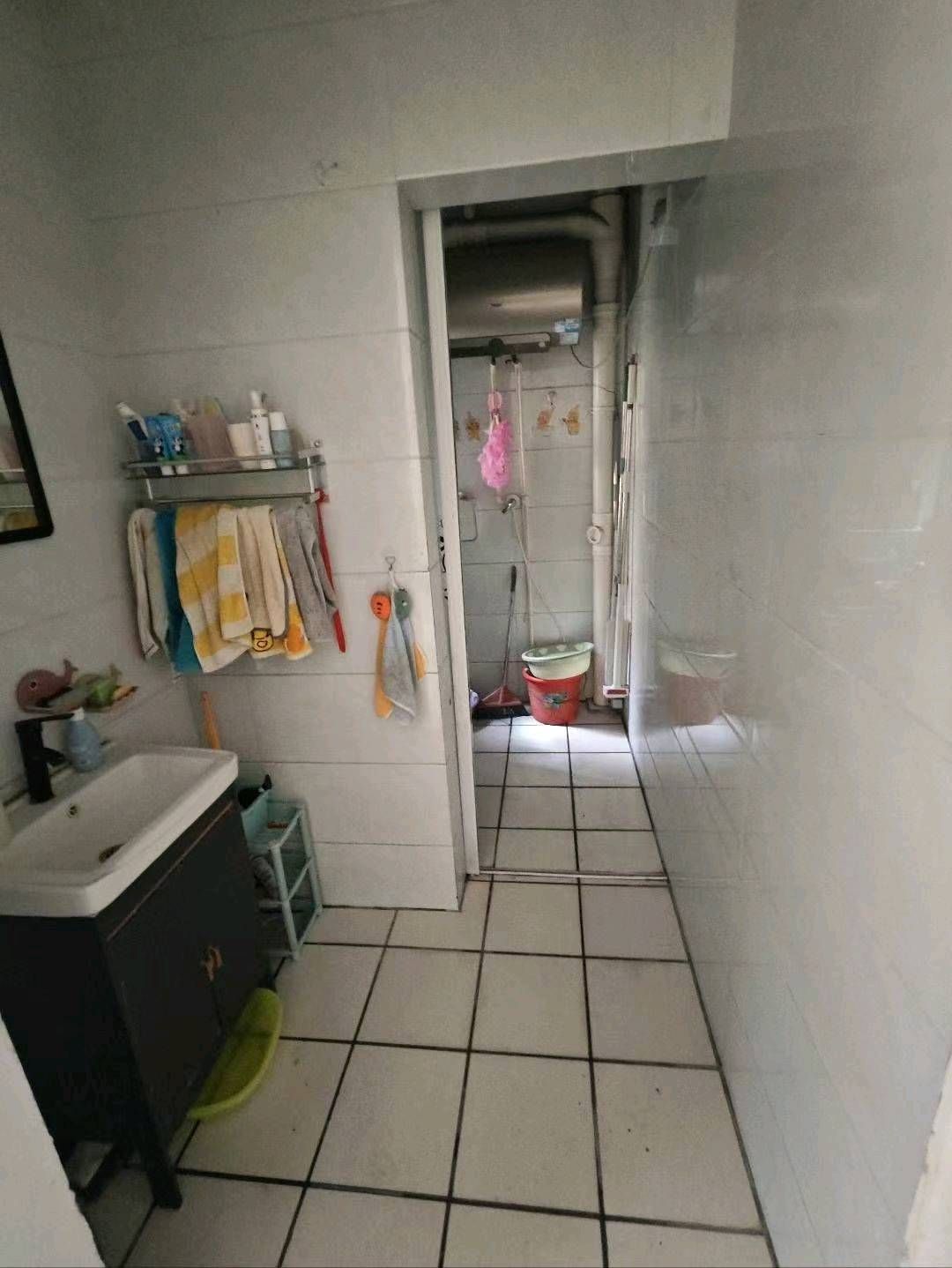 市中心出门既是凤城小学 南北通透 无遮挡 精装修  领包入住  随时看房 二手房