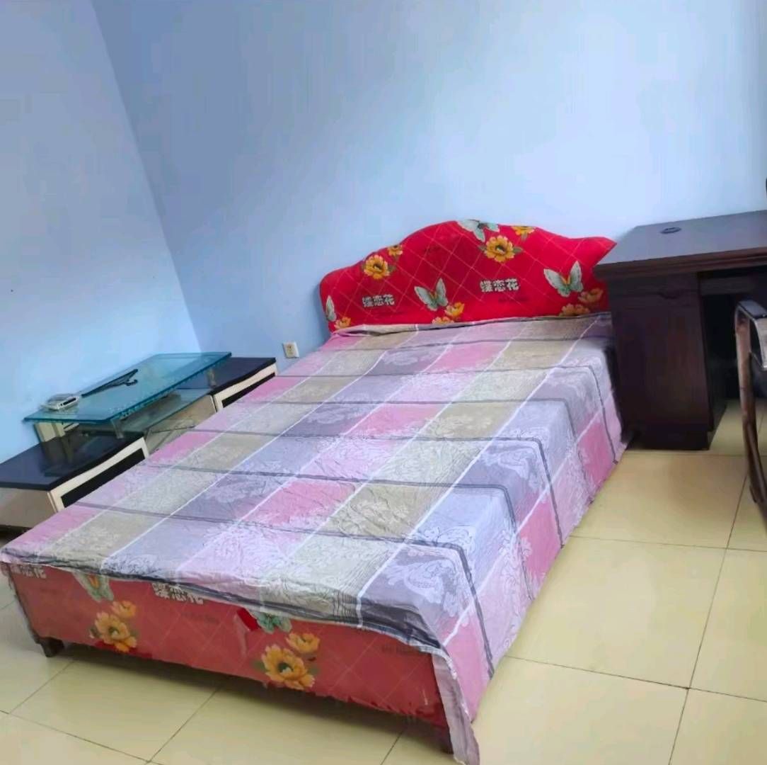 汶河苑小区，2室2厅1卫，100㎡，简装，租金750元/月 租房